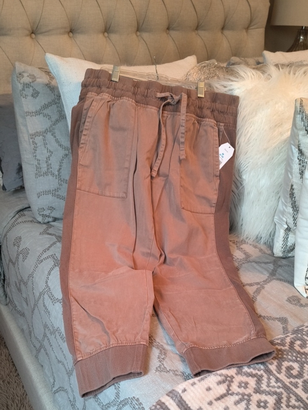 Womens Relaxed Drawstring Jogger Pants - Tan